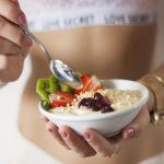 Como deve ser a refeição pré-treino ideal para quem treina de manhã?