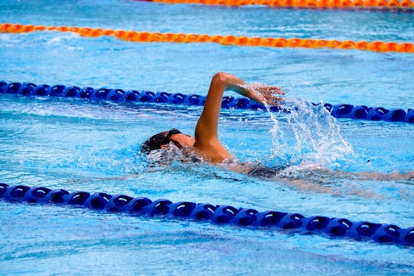 Quais são as melhores dicas para iniciantes na natação?