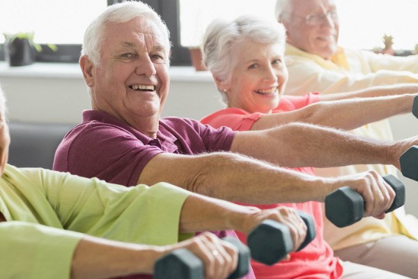Quais são as atividades recreativas recomendadas para idosos?