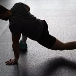 Como fazer o alongamento dos membros inferiores?