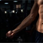 Os melhores exercícios de academia para trabalhar todo o corpo!