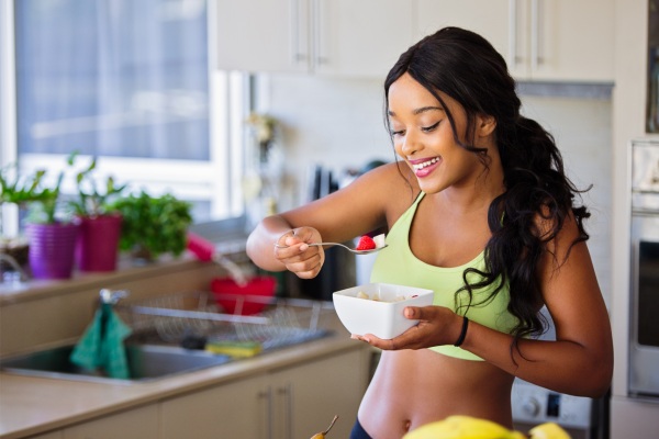 Iniciantes na academia: estilo de vida saudável com atividade física e alimentação!