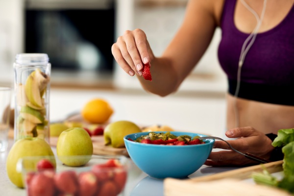 Alimentação equilibrada e treino regular: o segredo para um corpo definido e saudável!