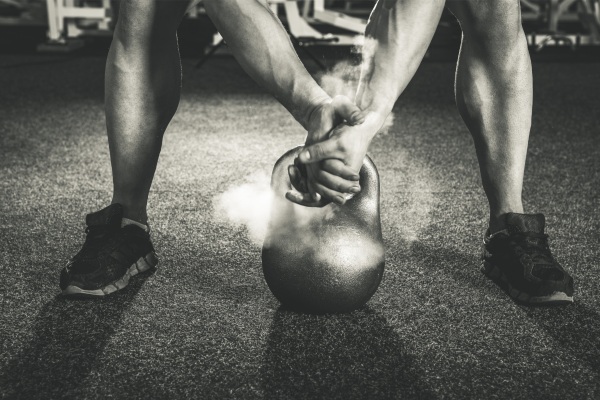 A importância de combinar cardio e força na sua rotina de treino! 