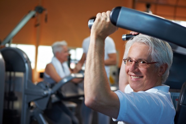 Musculação para idosos: manutenção da força e mobilidade! 