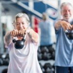 A força do movimento: a conexão entre treino e saúde cardiovascular na terceira idade!