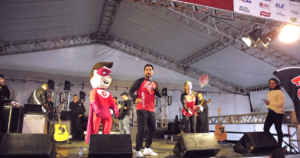 Pratique Fitness distribui camisas e brindes exclusivos na Festa do Divino