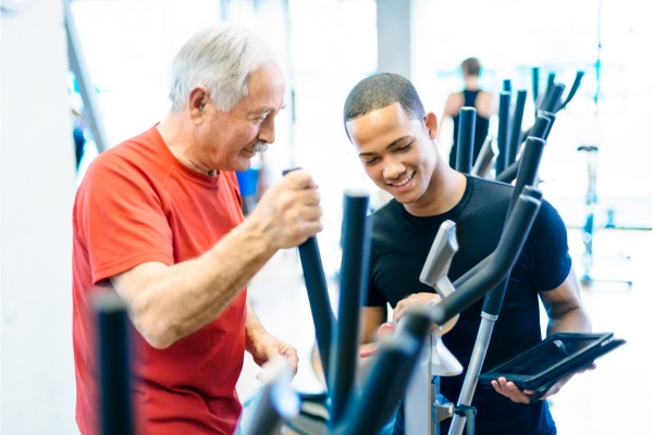 Treino personalizado: a melhor estratégia para envelhecer com saúde! 