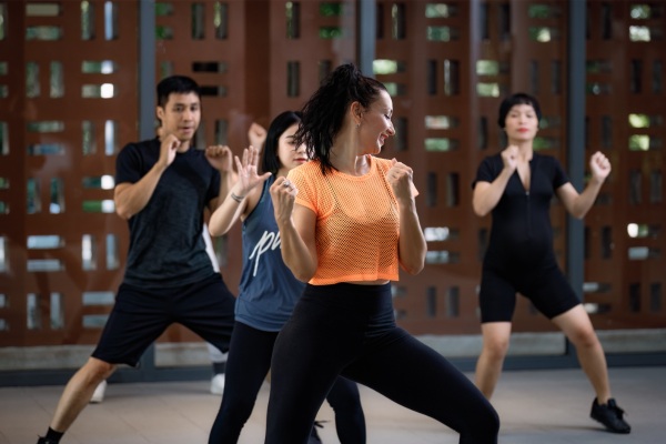 Zumba: dance e se divirta enquanto queima calorias! 
