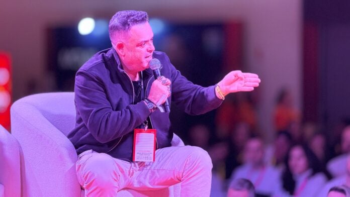Pratique marca presença na FORJA com fala inspiradora do CEO Halery Tadeu