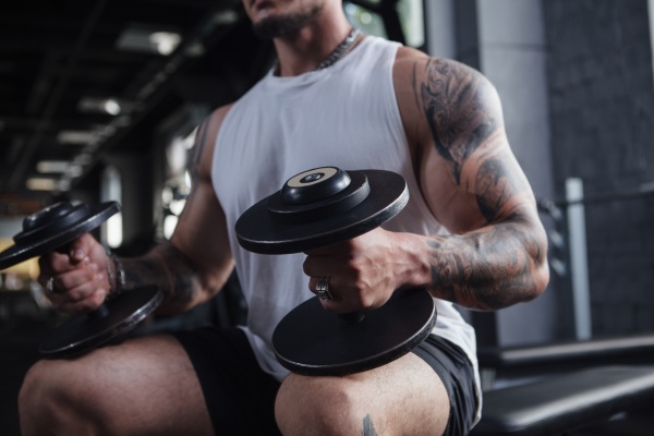 Hipertrofia: combinando treino, alimentação e recuperação para resultados reais! 