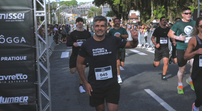 Pratique marca presença na Corrida do 62º BI de Joinville em comemoração aos 107 anos
