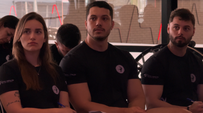 Clínica Prática em Santa Catarina reforça compromisso da Pratique com formação de excelência e transformação através do movimento