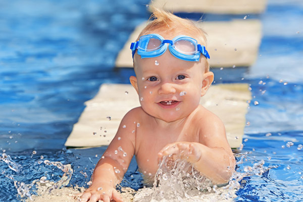 Confira a aula natação para bebês cuidados