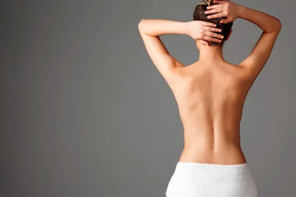 Hidroginástica e os benefícios para as dores nas costas