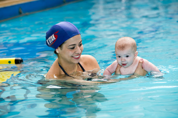 Curiosidades- Os Bebês Já Nascem Sabendo Nadar? Mito Ou Verdade?  